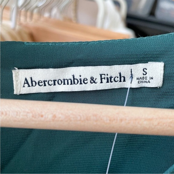 Abercrombie & Fitch Long-Sleeve Strappy Halter Mini Dress in Forest Green Small - Picture 11 of 12